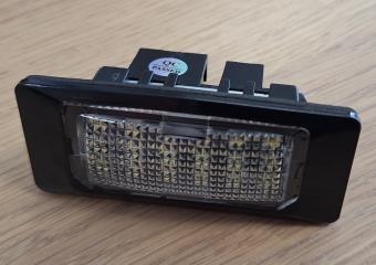 audi a4 kentekenverlichting