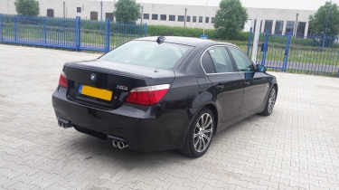 M 5 Achterbumper BMW E60 voor voertuigen met park distance control, Glad, Tuning sport bumper, Met toebehoren, met sensorhouder 1224456